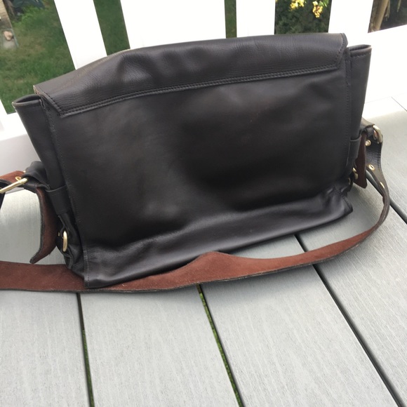 Genuine leather brown laptop shoulder bag - Picture 2 of 8